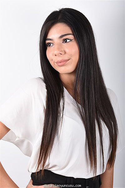 Ankara Dizi Film Oyuncusu Gözde 25 Yaşında 166cm Boyunda 52 Kilo Hedefi