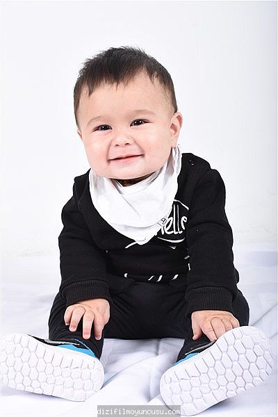 Karaman Cast Ajans Mustafa 12088