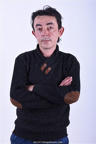Kütahya Dizi Film Oyuncusu Erdal 39 Yaşında 153cm Boyunda 53 Kilo ...