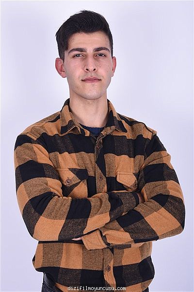 Erkek Oyuncular Adayımız Ömer