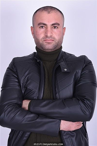 Erkek Oyuncular Adayımız Turgay