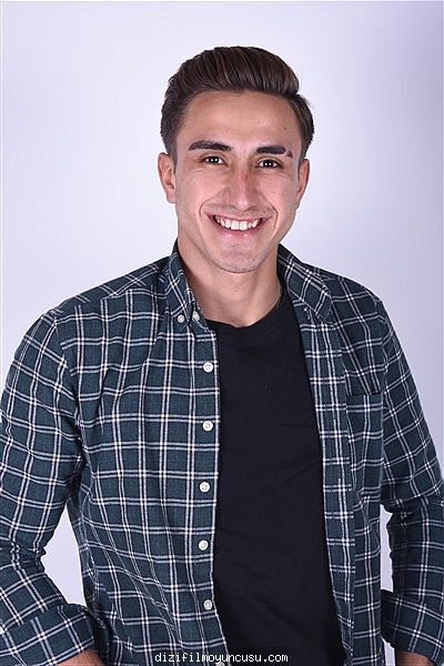 Erkek Oyuncular Adayımız Mehmet