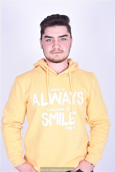 Erkek Oyuncular Adayımız Mustafa