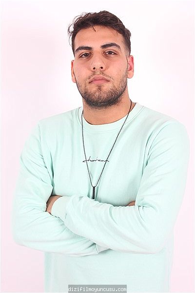 Erkek Oyuncular Adayımız Mustafa