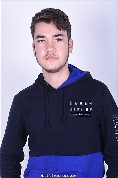 Erkek Oyuncular Adayımız Efe
