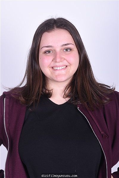 Kadın Oyuncular Adayımız Feride