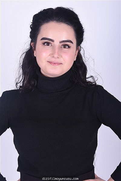 Kadın Oyuncular Adayımız Helin