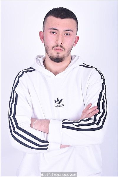 Erkek Oyuncular Adayımız Barış