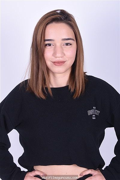 Kadın Oyuncular Adayımız Sümeyra