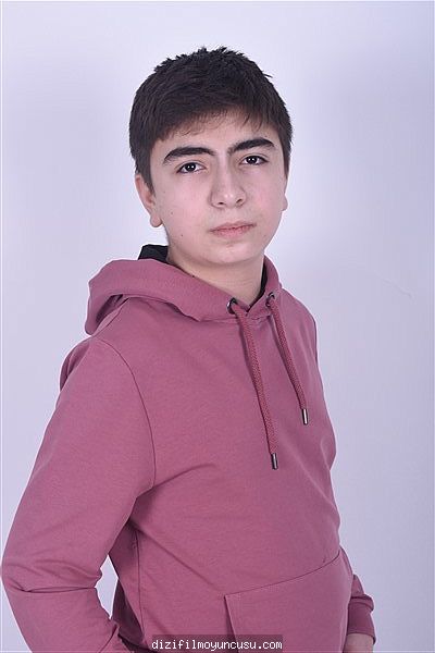 Erkek Oyuncular Adayımız Emirhan