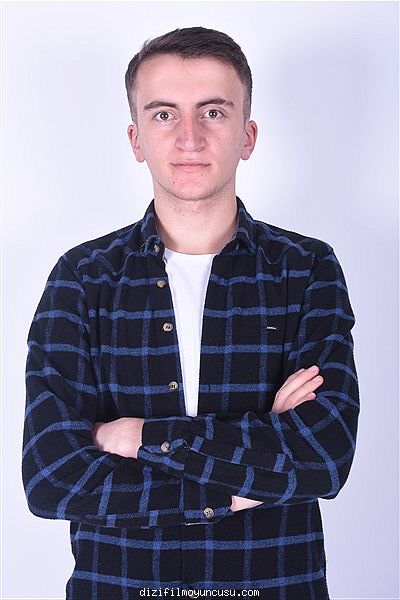 Erkek Oyuncular Adayımız Hüseyin