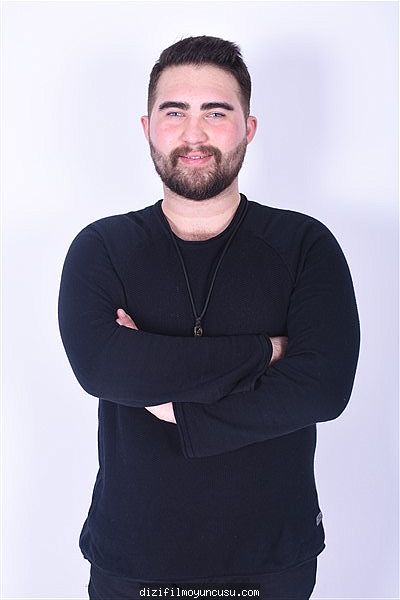 Erkek Oyuncular Adayımız Mahmut