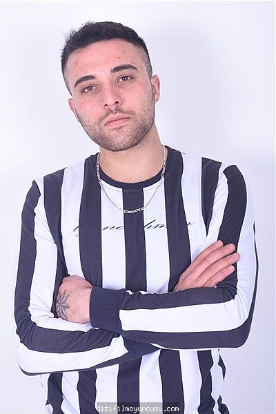 Erkek Oyuncular Adayımız Özkan