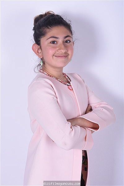 Kadın Oyuncular Adayımız Ceren
