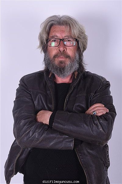 Erkek Oyuncular Adayımız Cüneyt