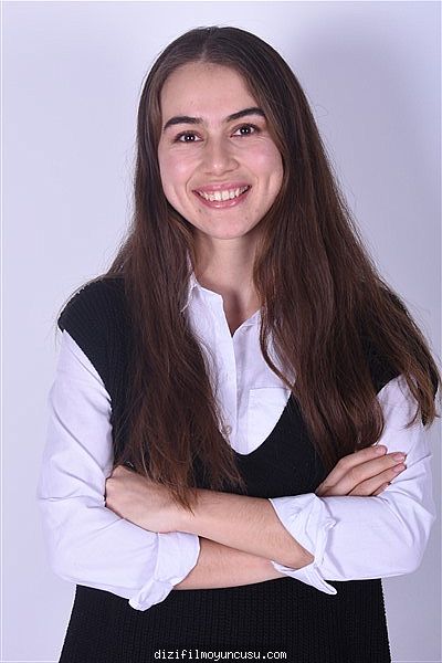 Kadın Oyuncular Adayımız Gülsüm