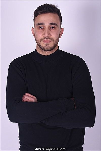 Erkek Oyuncular Adayımız Mustafa