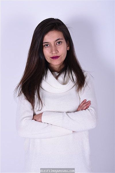 Kadın Oyuncular Adayımız İlay