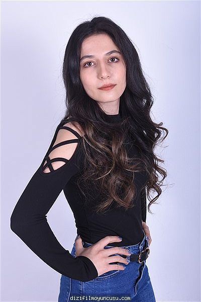 Kadın Oyuncular Adayımız Güzeyde