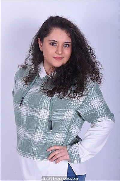 Kadın Oyuncular Adayımız Kimia