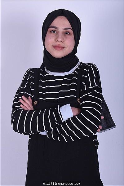 Kadın Oyuncular Adayımız Zeynep