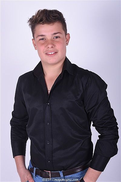 Erkek Oyuncular Adayımız Samed
