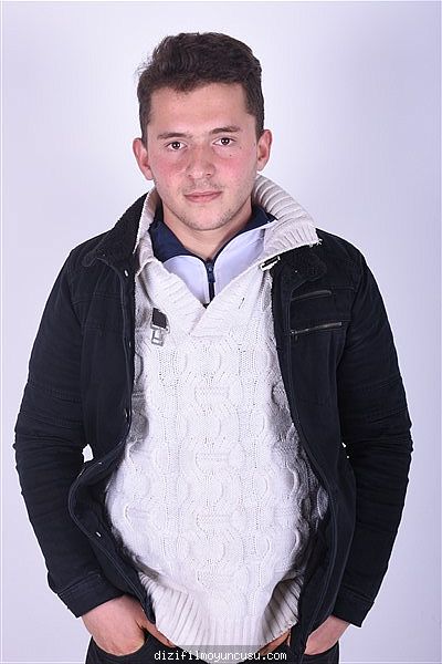 Erkek Oyuncular Adayımız Yılmaz