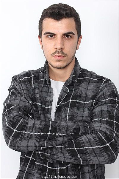 Erkek Oyuncular Adayımız Cenk