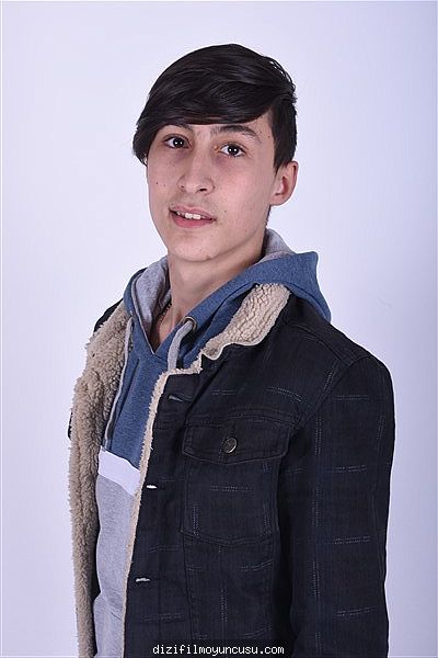 Erkek Oyuncular Adayımız Atakan