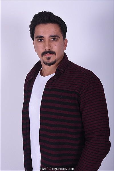 Erkek Oyuncular Adayımız Salih