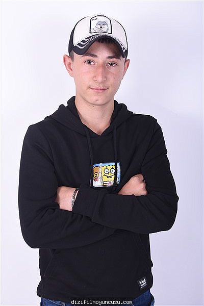 Erkek Oyuncular Adayımız Efe