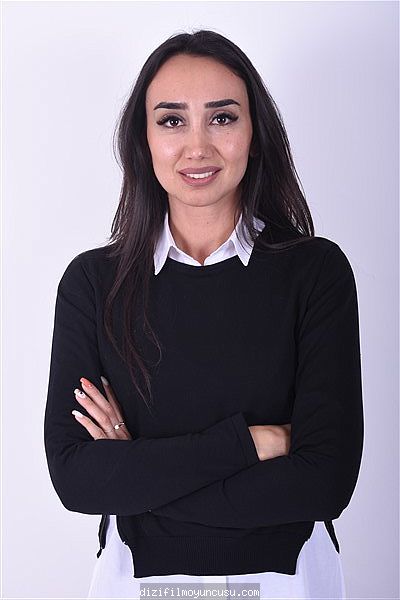 Kadın Oyuncular Adayımız Özge