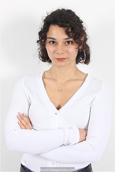 Kadın Oyuncular Adayımız Feyza