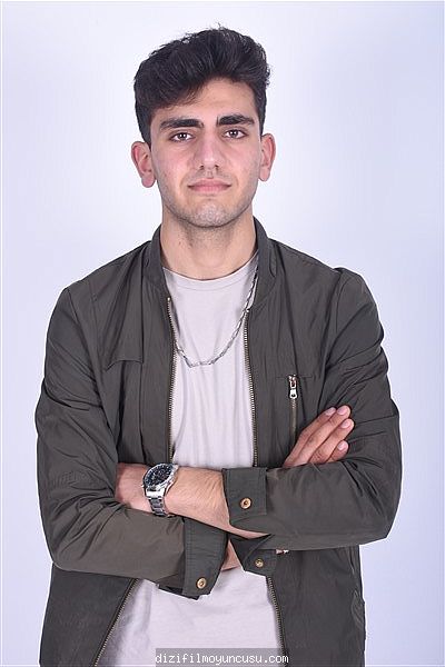 Erkek Oyuncular Adayımız Mehmet