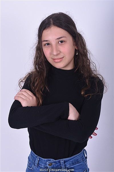 Kadın Oyuncular Adayımız Naringül