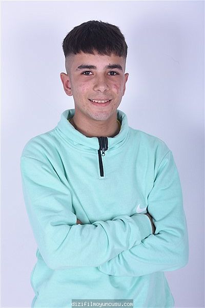 Erkek Oyuncular Adayımız Apo