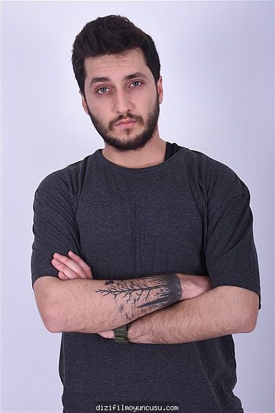 Erkek Oyuncular Adayımız Buğrahan