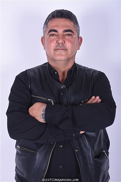 Erkek Oyuncular Adayımız Mehmet