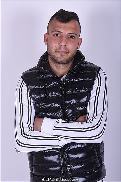 Erkek Oyuncular Adayımız Mesut