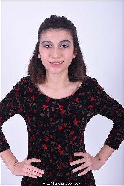 Kadın Oyuncular Adayımız Elif