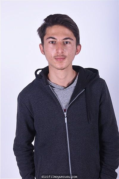 Erkek Oyuncular Adayımız Melih