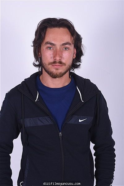 Erkek Oyuncular Adayımız Savaş