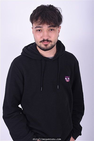 Erkek Oyuncular Adayımız Efe