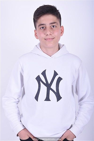 Erkek Oyuncular Adayımız Kerem