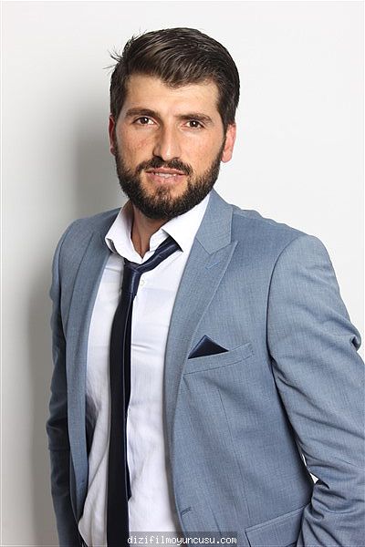 Erkek Oyuncular Adayımız Emrah