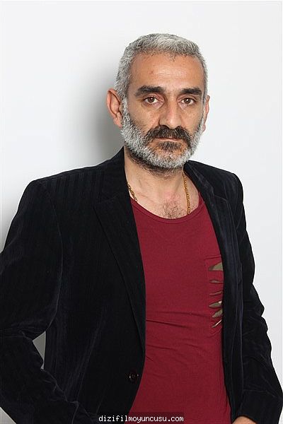 Erkek Oyuncular Adayımız Fuat