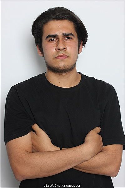 Erkek Oyuncular Adayımız Serhat