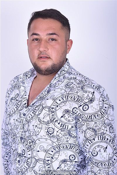 Erkek Oyuncular Adayımız Hüseyin