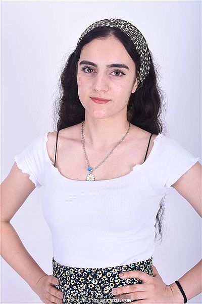 Kadın Oyuncular Adayımız Sarya