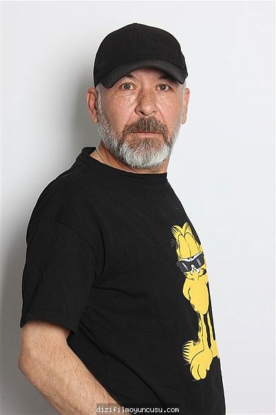 Erkek Oyuncular Adayımız Yüksel